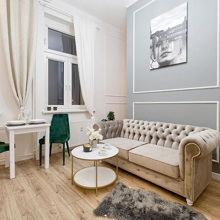 Niron Apartament Dom Z Papieru Sztokholm Piła Exterior foto